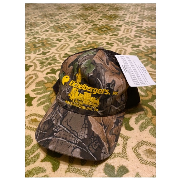 Realtree Trucker Hat - Picture 1 of 3